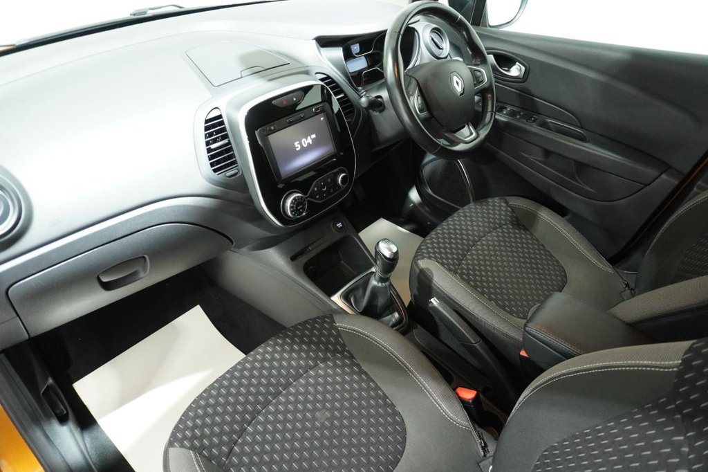 Used Renault Captur 2018 for sale - 76820526: Photo 41