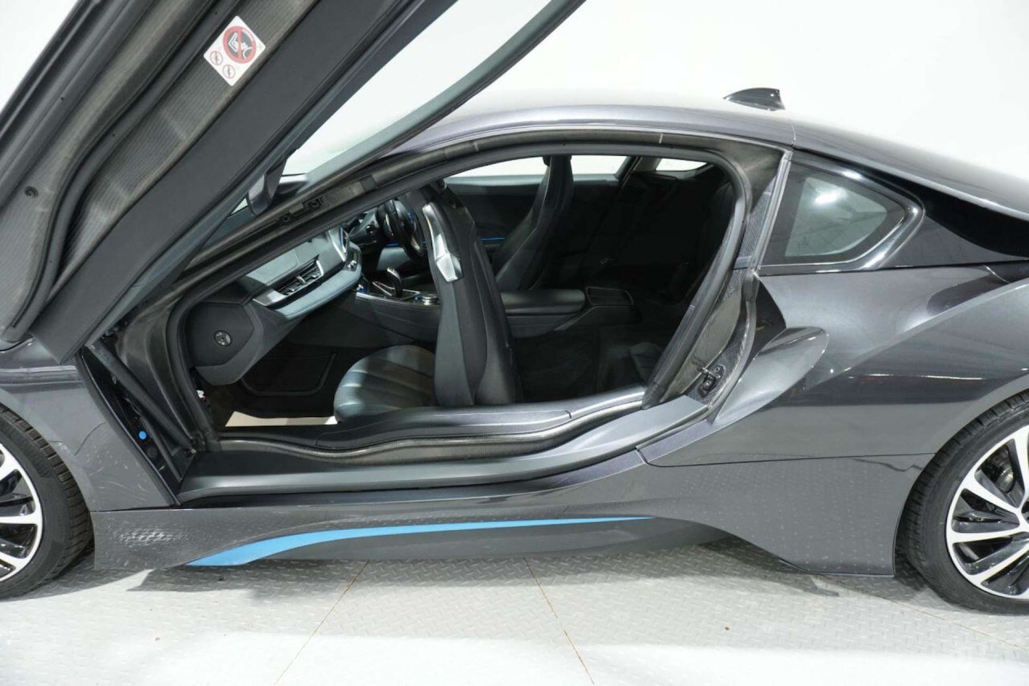 Used BMW i8 2015 for sale - 77113511: Photo 48