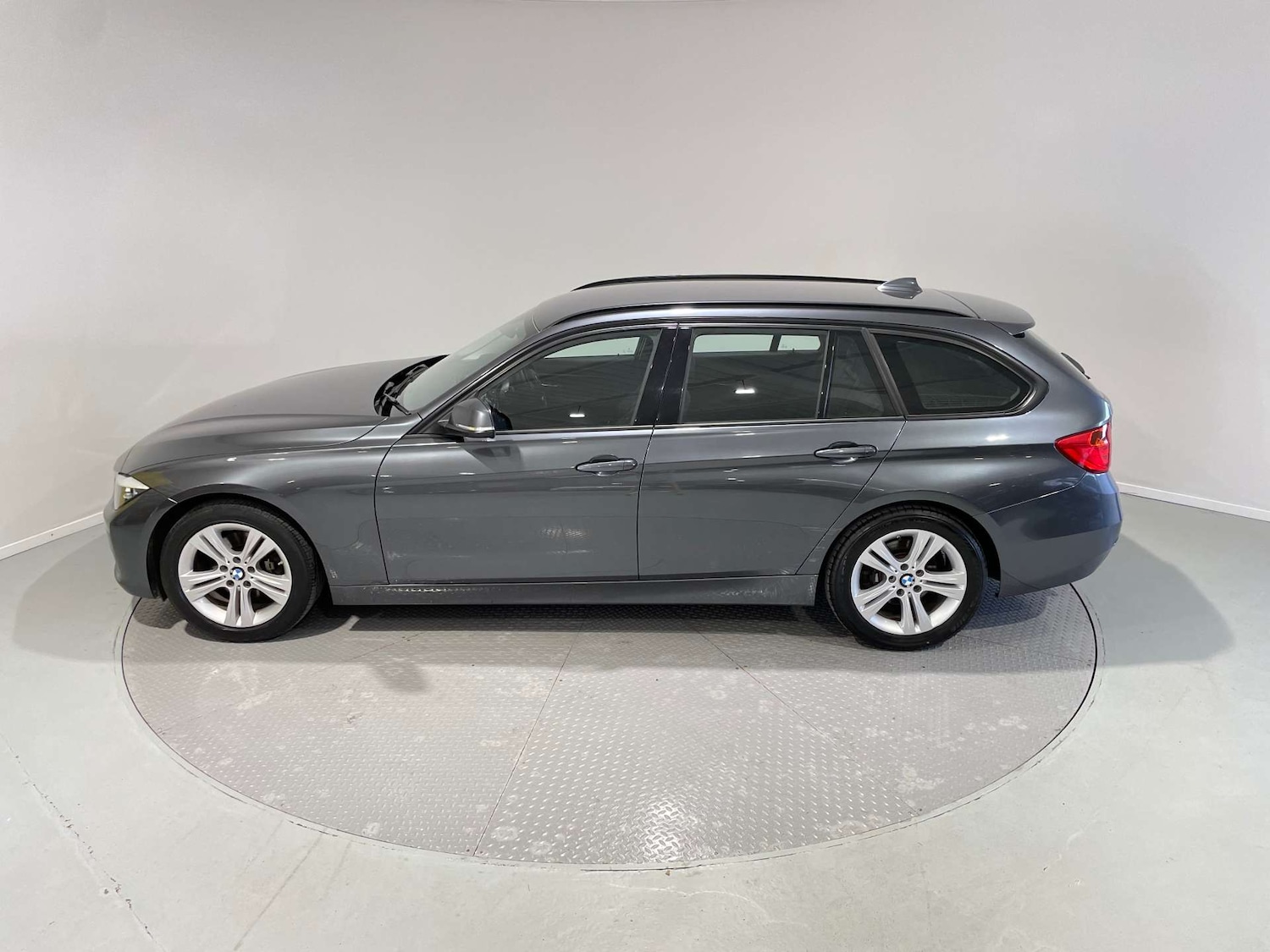 Used BMW 3 Series 2015 for sale - 78152413: Photo 37