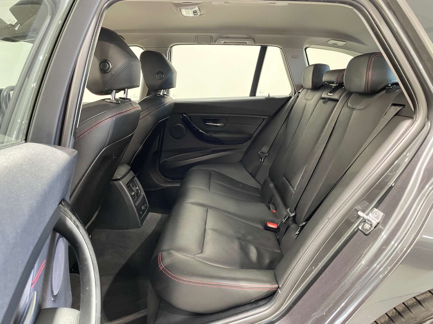 Used BMW 3 Series 2015 for sale - 78152413: Photo 40