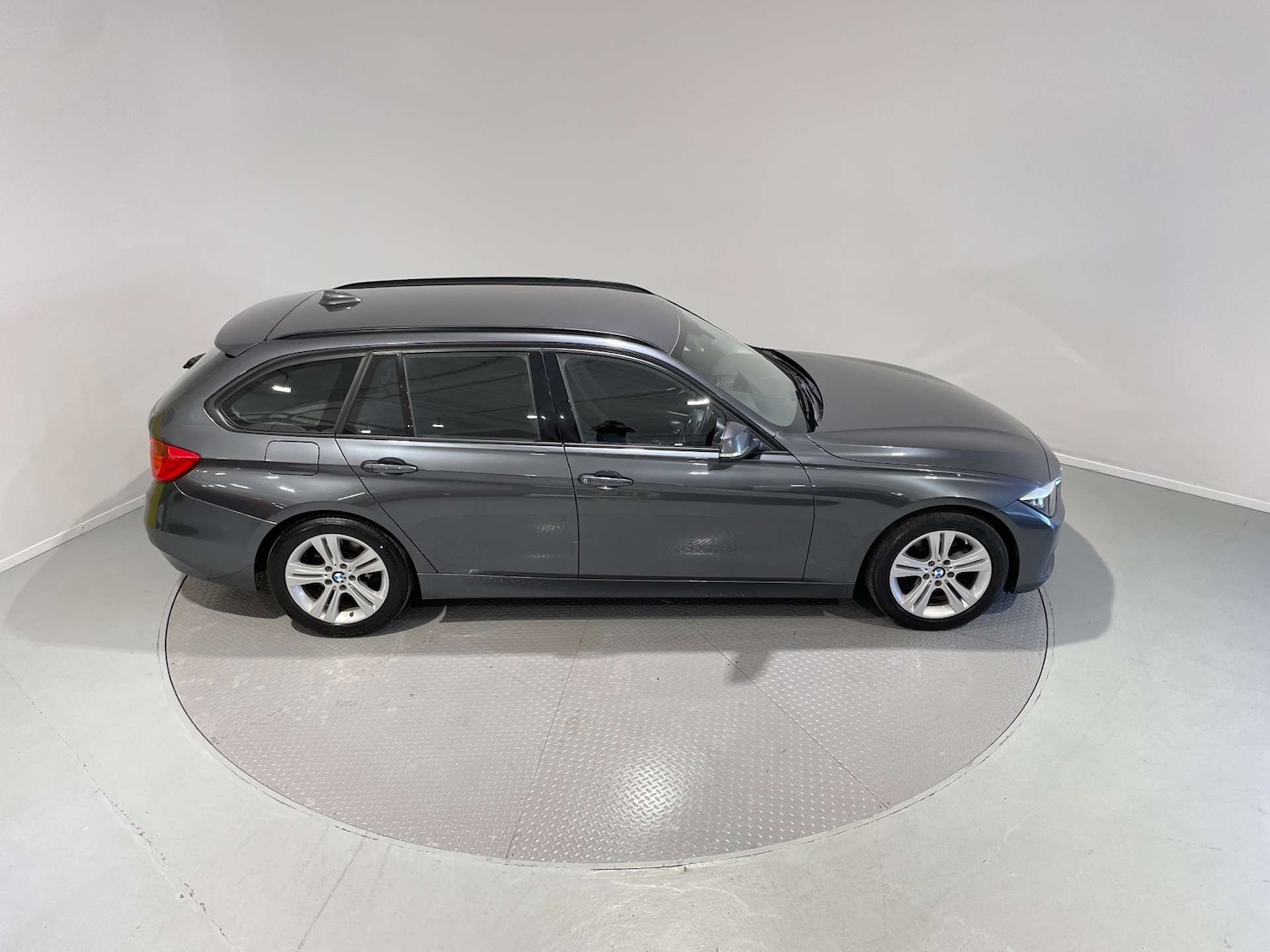 Used BMW 3 Series 2015 for sale - 78152413: Photo 5