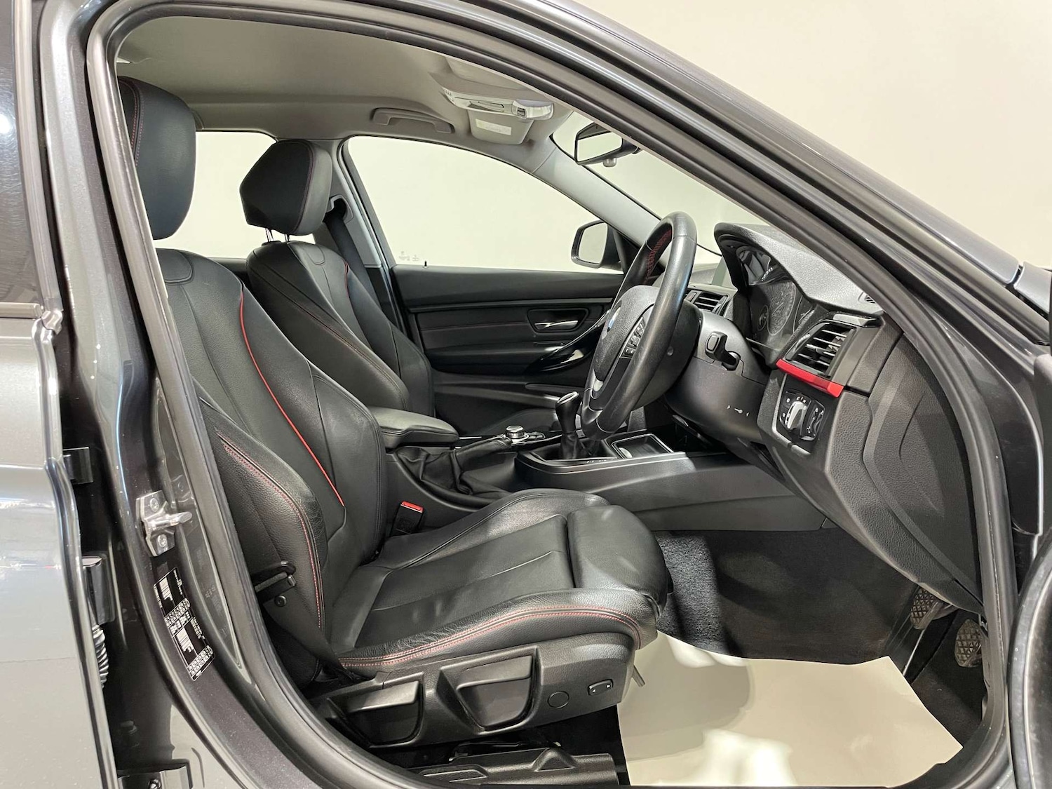 Used BMW 3 Series 2015 for sale - 78152413: Photo 8