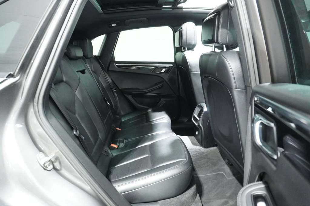 Used Porsche Macan 2015 for sale - 76820264: Photo 18