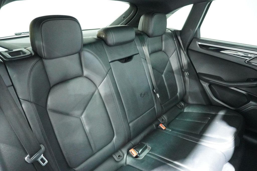 Used Porsche Macan 2015 for sale - 76820264: Photo 19