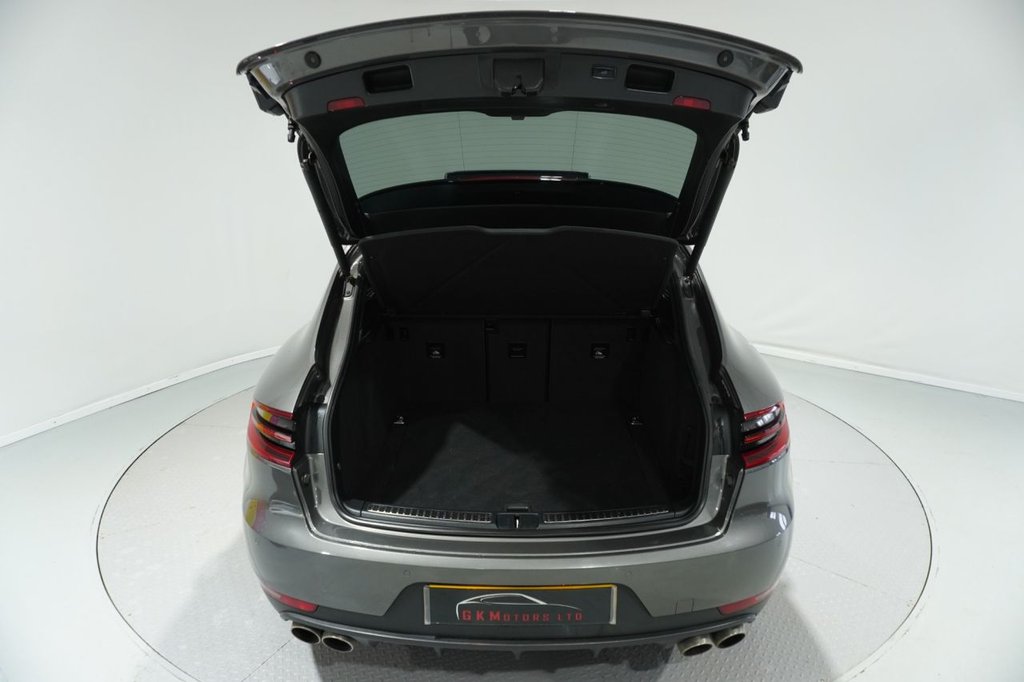 Used Porsche Macan 2015 for sale - 76820264: Photo 27