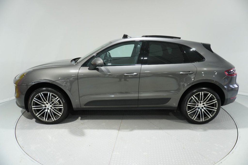 Used Porsche Macan 2015 for sale - 76820264: Photo 46