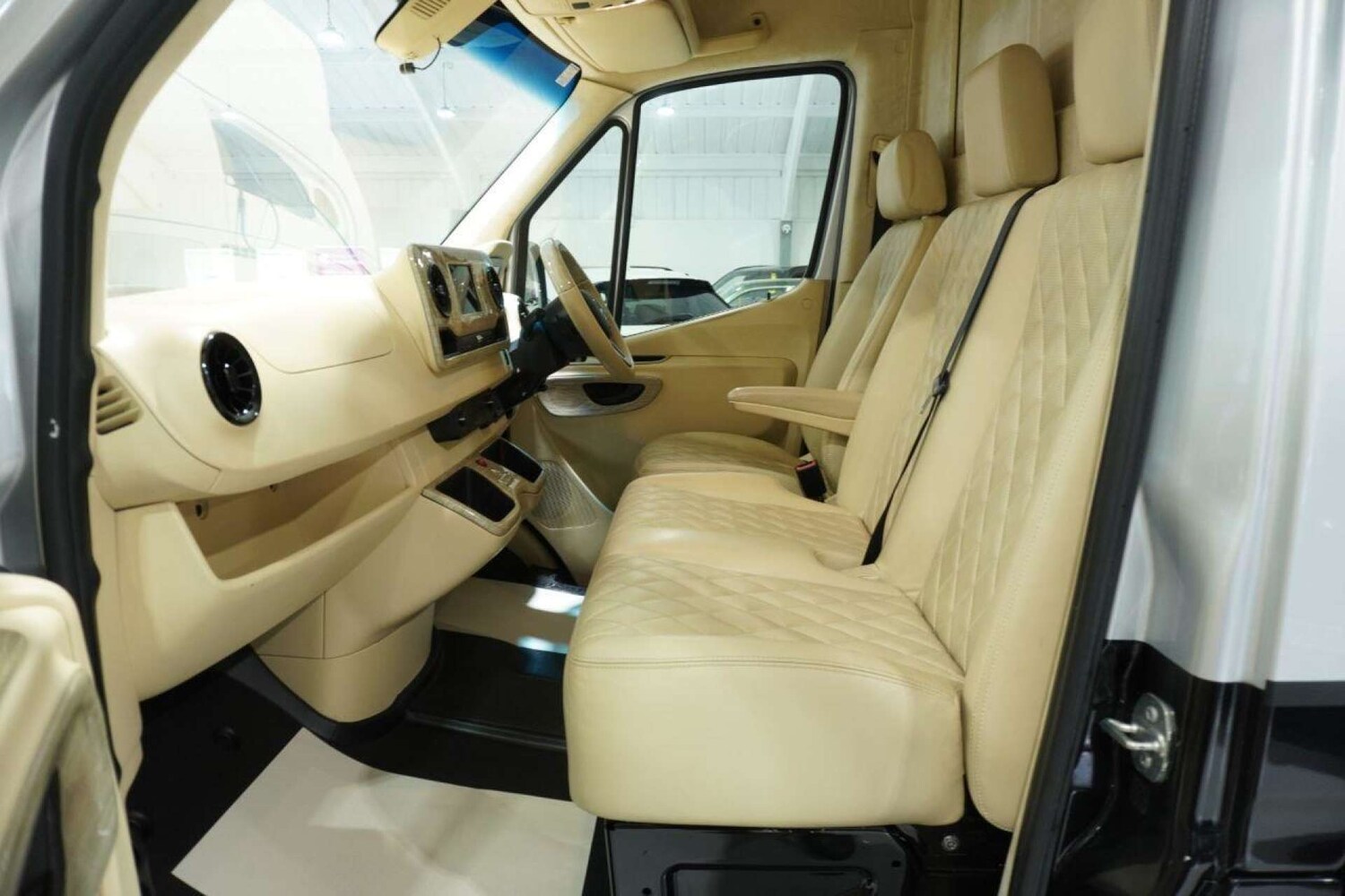 Used Mercedes-Benz Sprinter 2023 for sale - 77715620: Photo 65