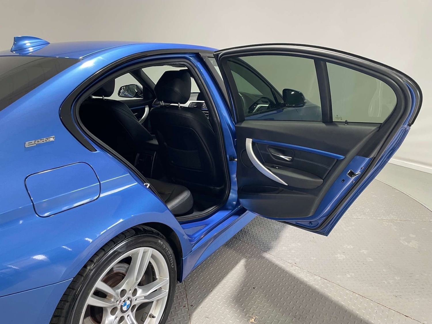 Used BMW 3 Series 2017 for sale - 78144614: Photo 13