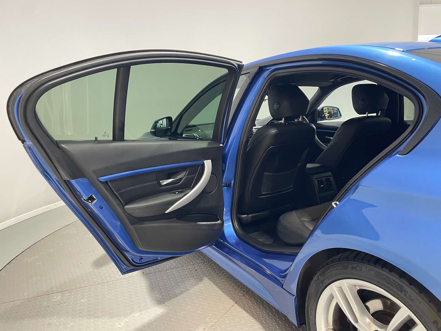 Used BMW 3 Series 2017 for sale - 78144614: Photo 29