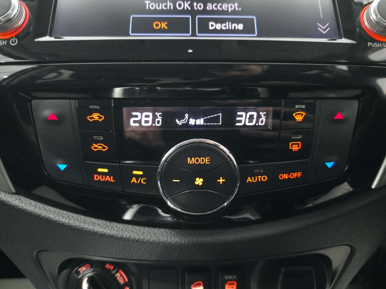 Used Nissan Navara 2019 for sale - 77061644: Photo 35