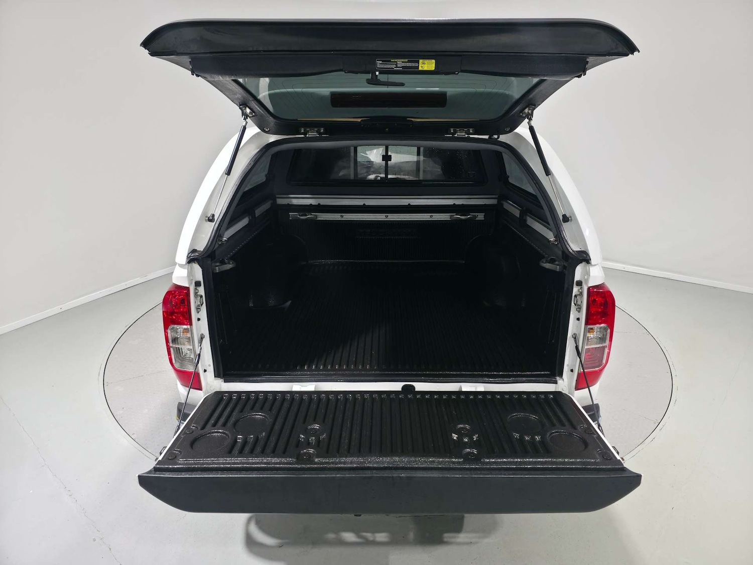 Used Nissan Navara 2019 for sale - 77061644: Photo 71