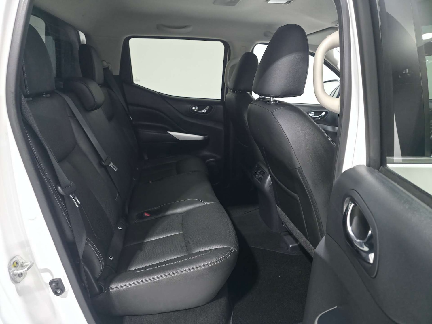 Used Nissan Navara 2019 for sale - 77061644: Photo 75