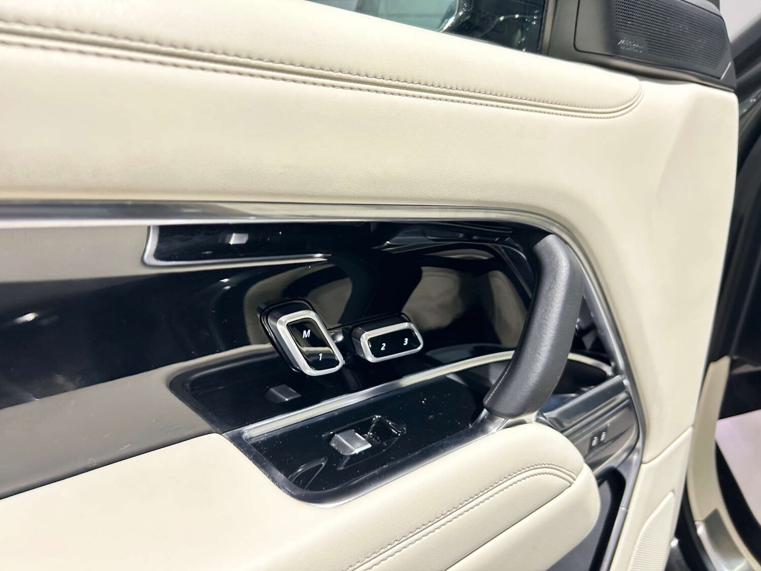 Used Land Rover Range Rover 2022 for sale - 77368219: Photo 59