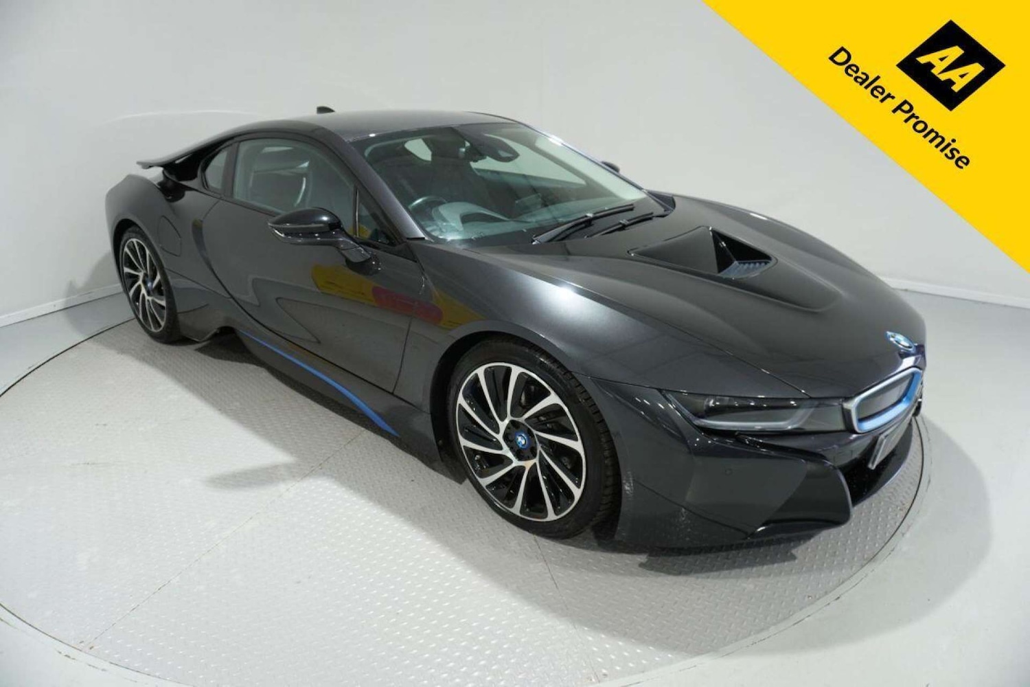 Used BMW i8 2015 for sale - 77061683: Photo 1