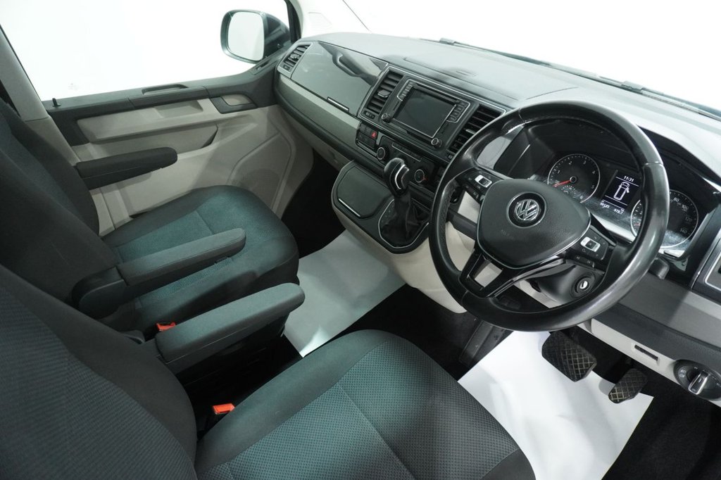 Used Volkswagen Transporter 2018 for sale - 76820254: Photo 10