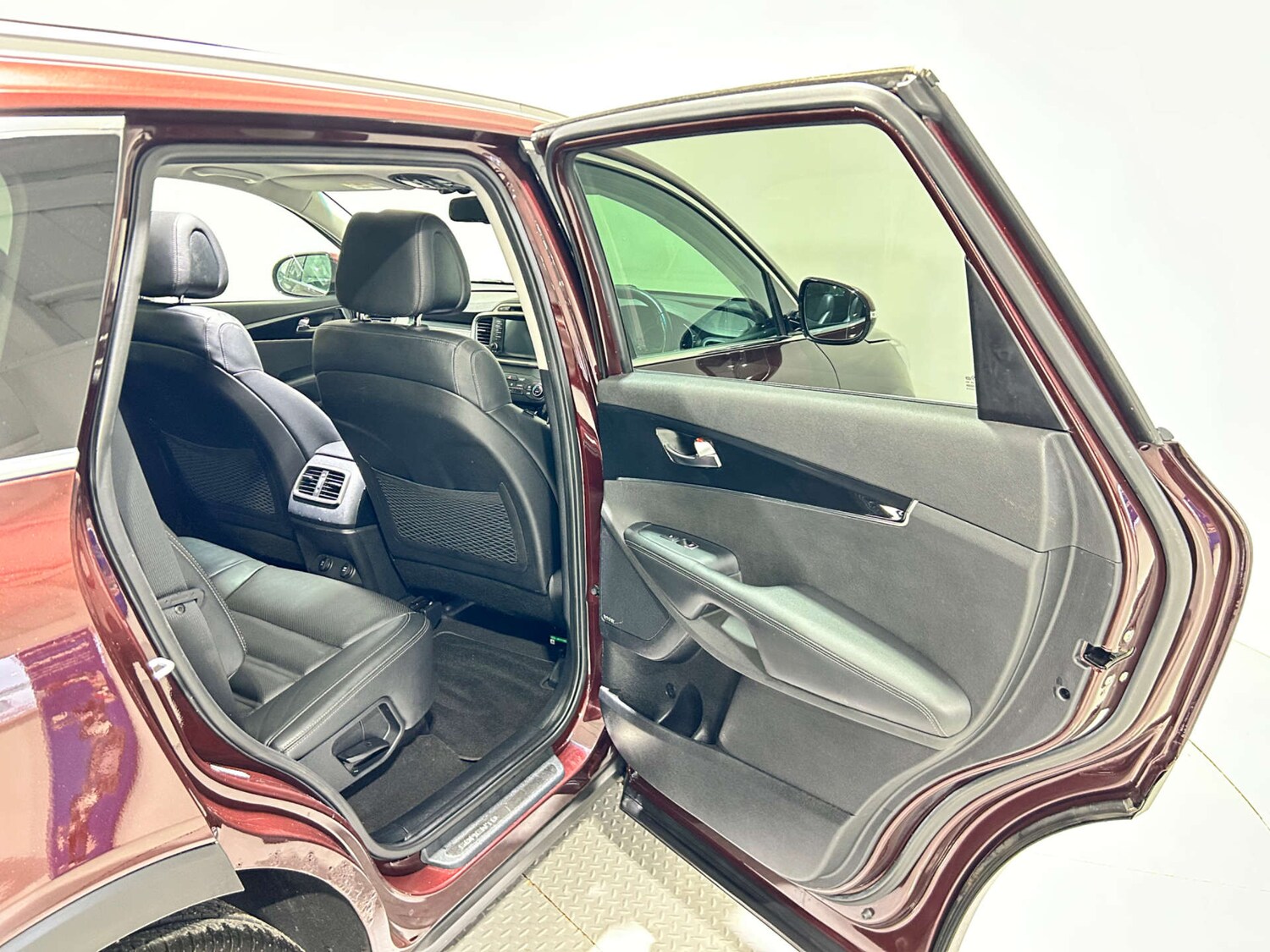 Used Kia Sorento 2017 for sale - 77200699: Photo 32