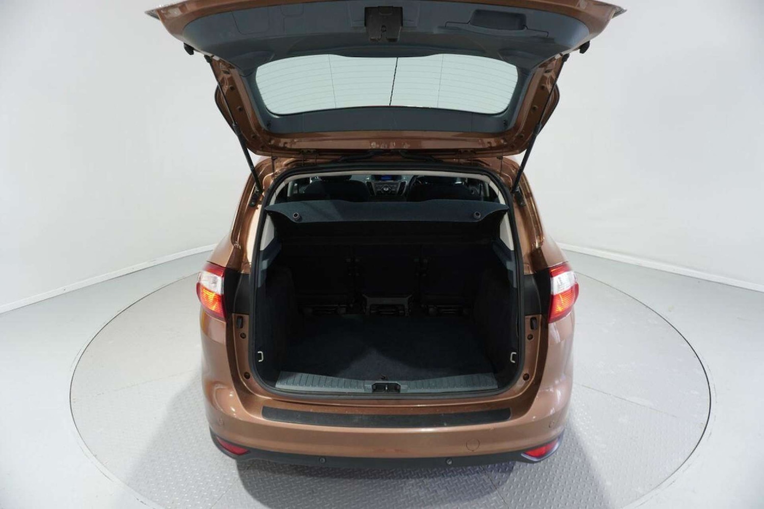 Used Ford C-Max 2013 for sale - 77061650: Photo 25