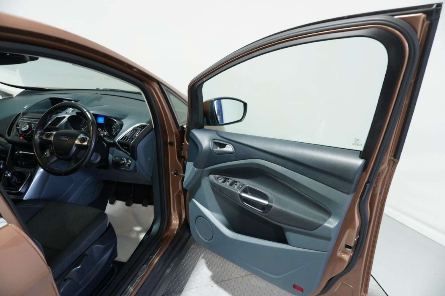 Used Ford C-Max 2013 for sale - 77061650: Photo 28