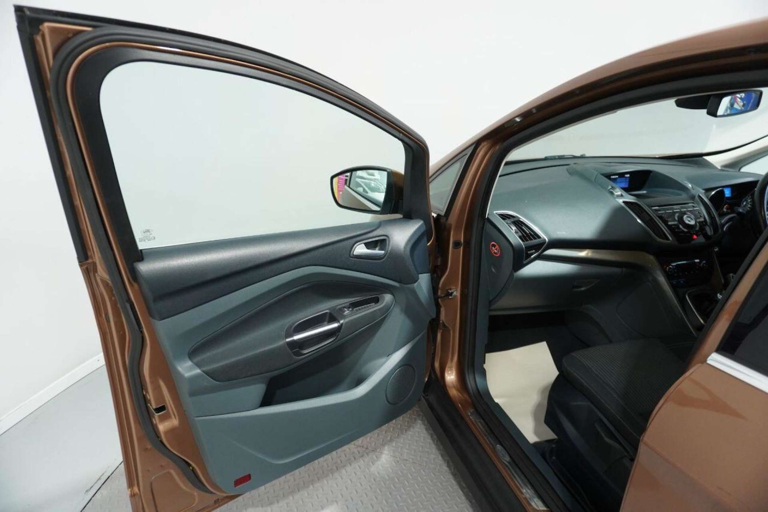 Used Ford C-Max 2013 for sale - 77061650: Photo 31