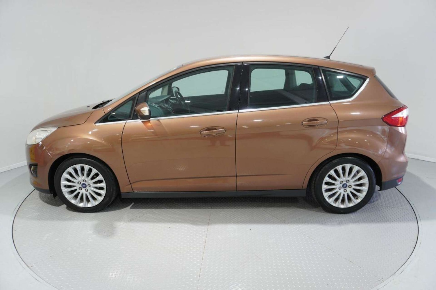 Used Ford C-Max 2013 for sale - 77061650: Photo 40