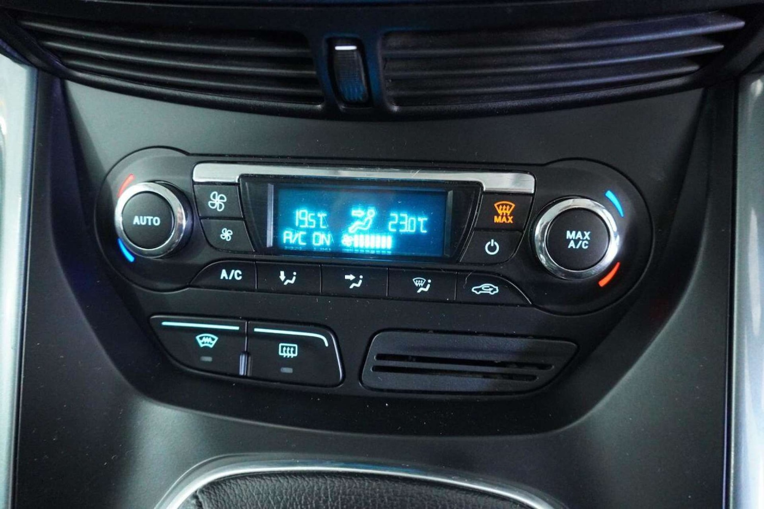 Used Ford C-Max 2013 for sale - 77061650: Photo 64