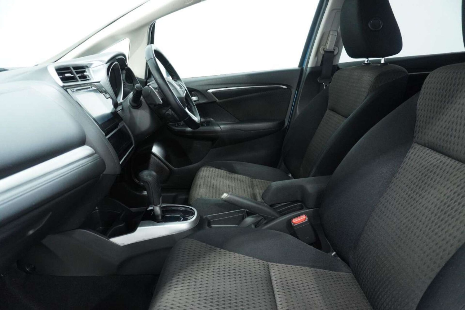 Used Honda Jazz 2018 for sale - 77061640: Photo 62