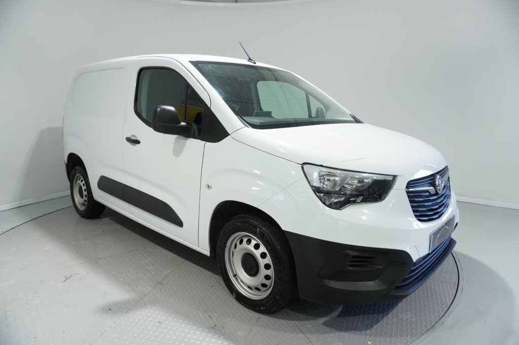 Used Vauxhall Combo 2022 for sale - 76820433: Photo 2