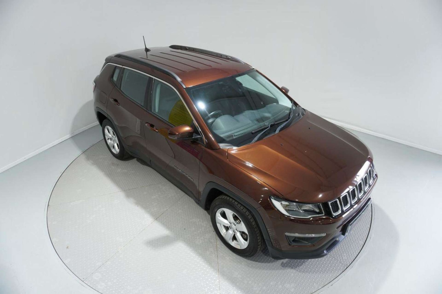 Used Jeep Compass 2018 for sale - 77061686: Photo 3