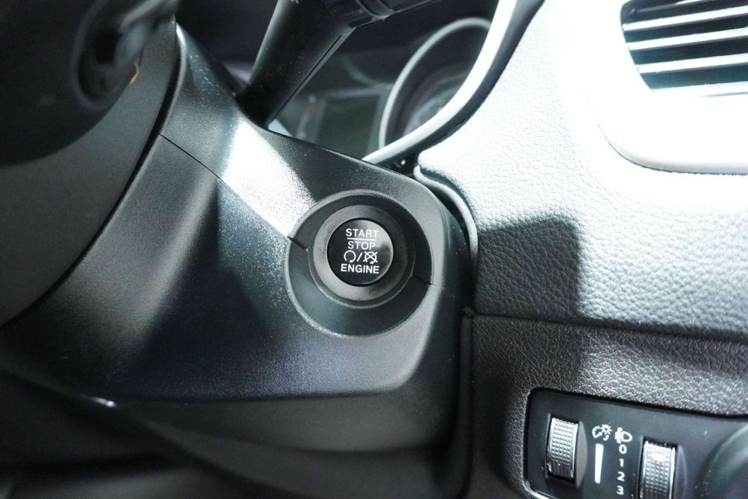 Used Jeep Compass 2018 for sale - 77061686: Photo 46