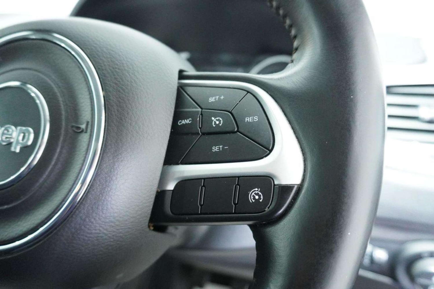 Used Jeep Compass 2018 for sale - 77061686: Photo 47