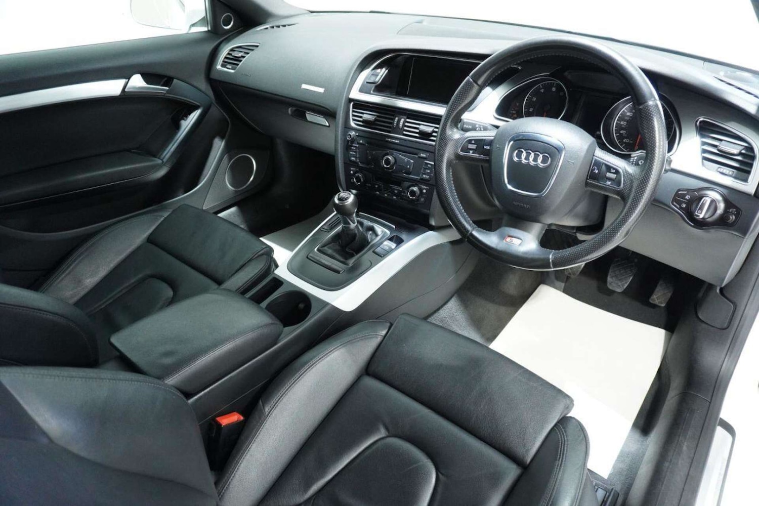 Used Audi A5 2010 for sale - 77061641: Photo 13