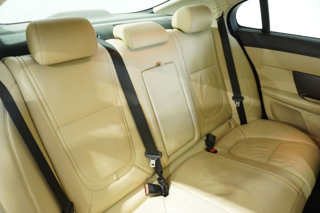 Used Jaguar XF 2012 for sale - 76820675: Photo 14