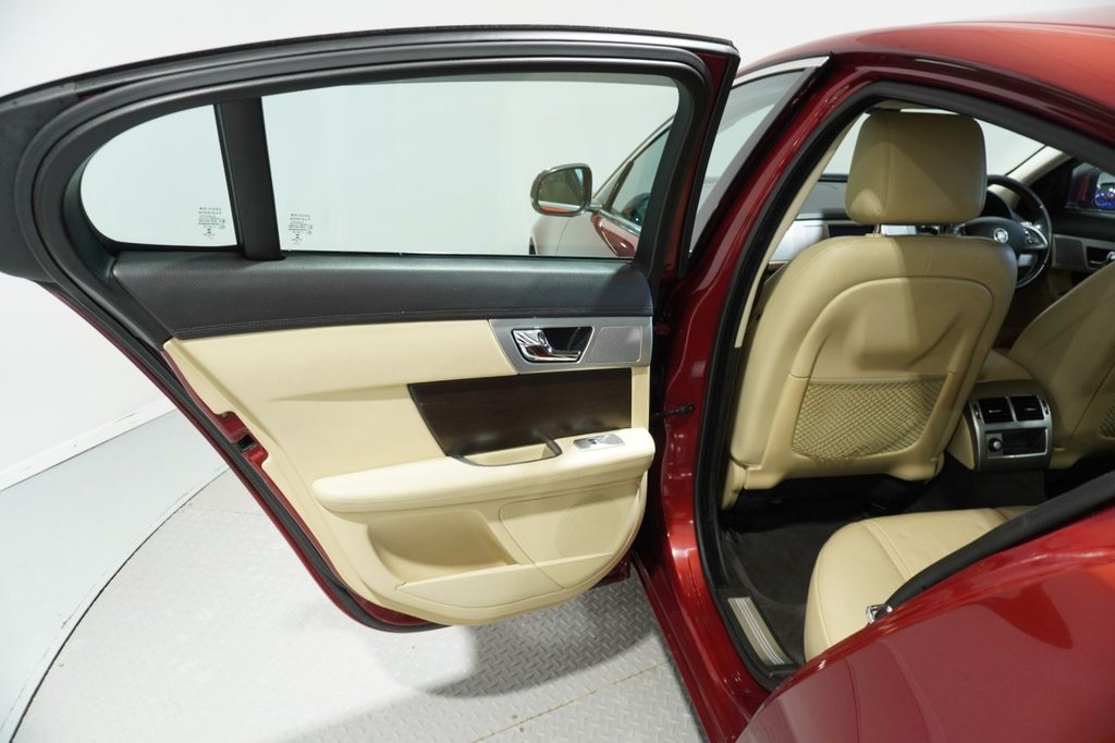 Used Jaguar XF 2012 for sale - 76820675: Photo 26