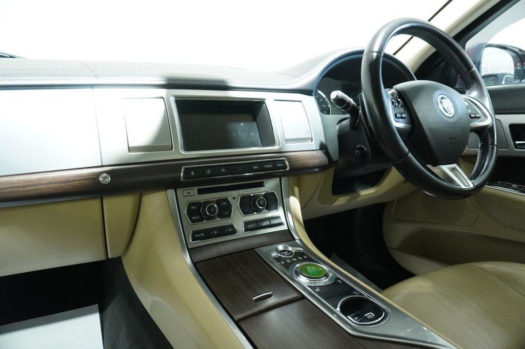 Used Jaguar XF 2012 for sale - 76820675: Photo 31