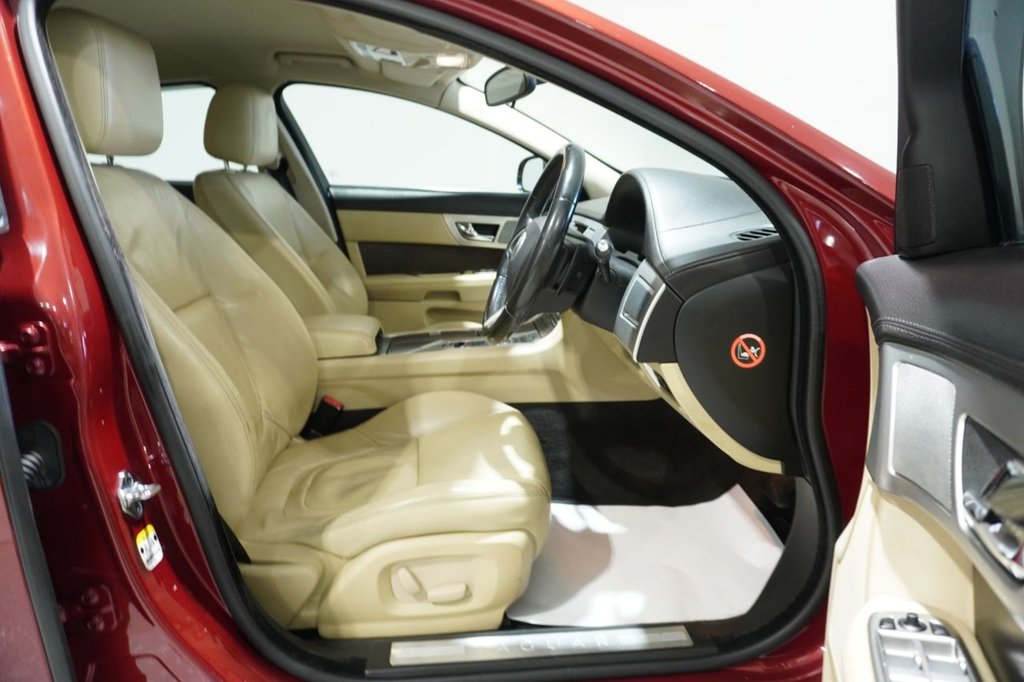 Used Jaguar XF 2012 for sale - 76820675: Photo 9