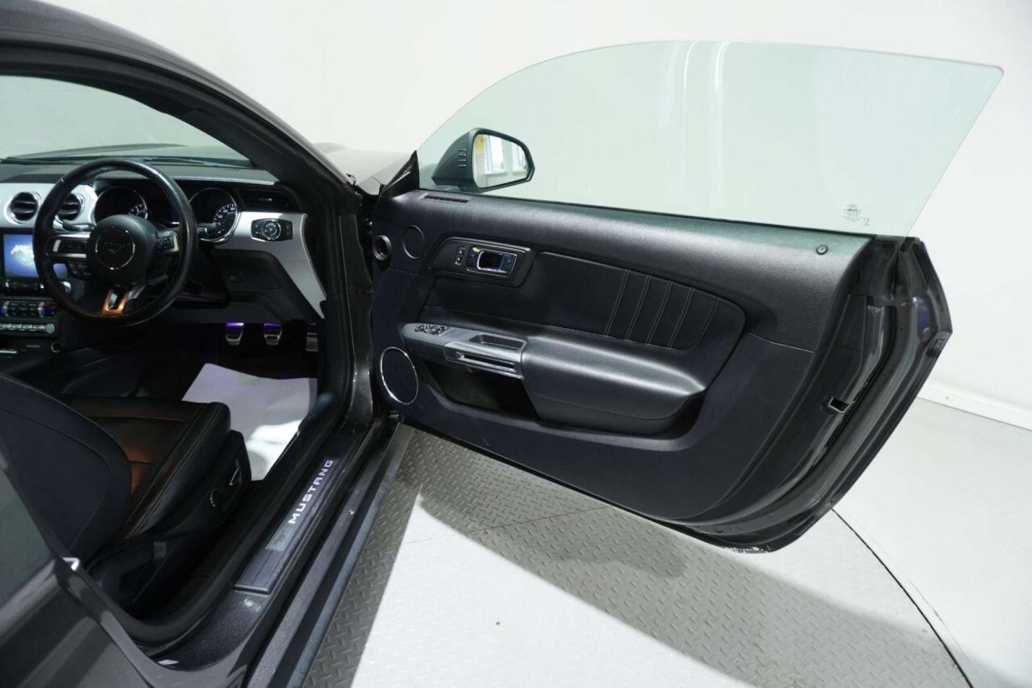 Used Ford Mustang 2016 for sale - 77061693: Photo 24