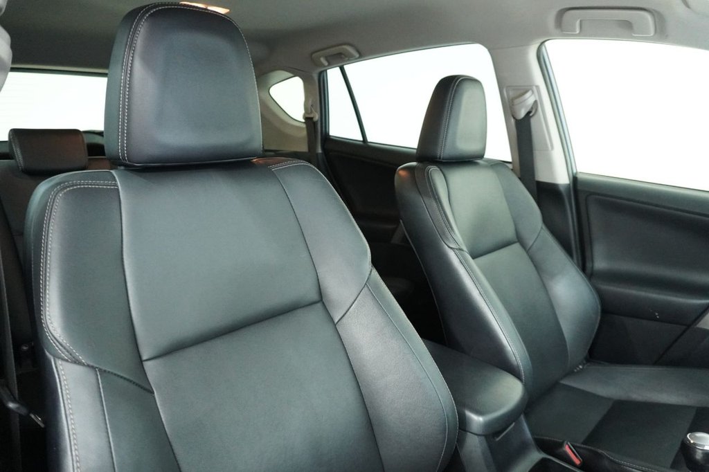 Used Toyota RAV4 2014 for sale - 76820234: Photo 13