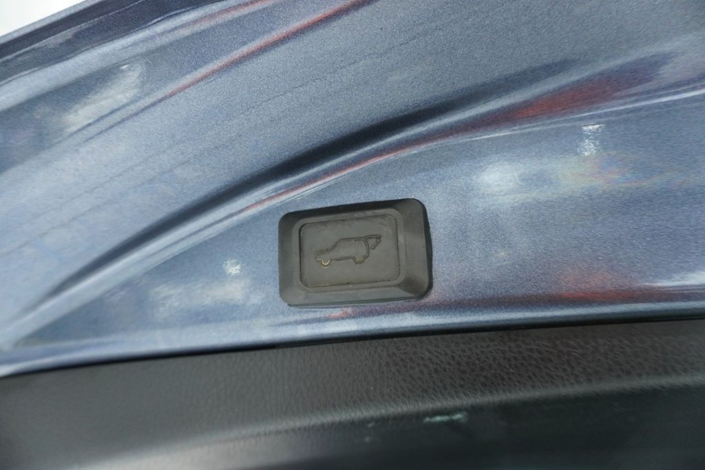 Used Toyota RAV4 2014 for sale - 76820234: Photo 25