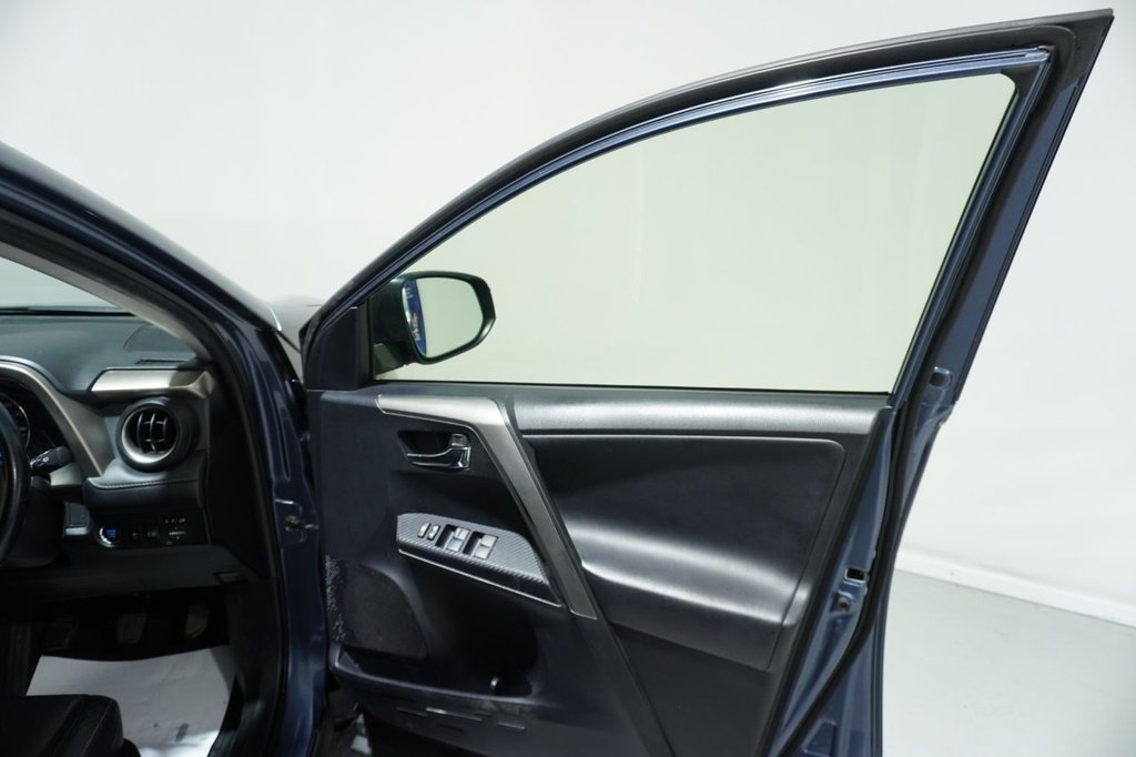 Used Toyota RAV4 2014 for sale - 76820234: Photo 29