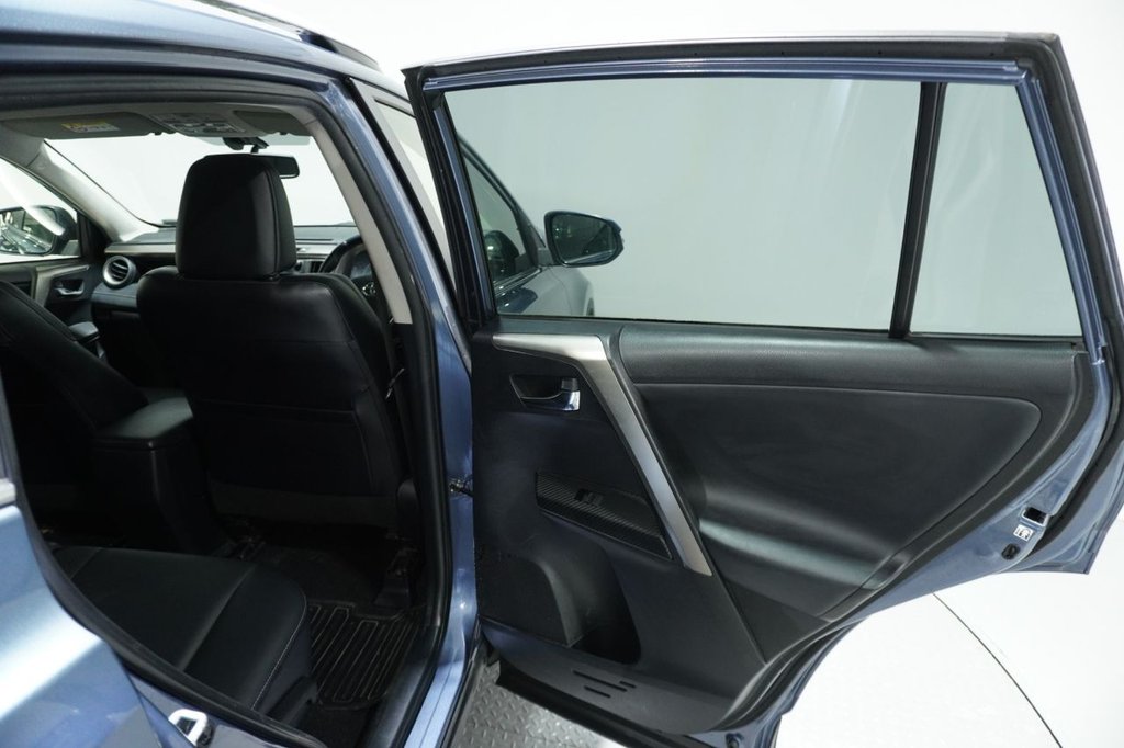 Used Toyota RAV4 2014 for sale - 76820234: Photo 30