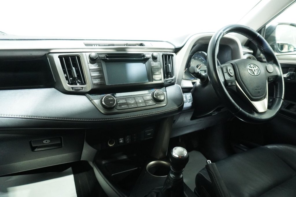 Used Toyota RAV4 2014 for sale - 76820234: Photo 36