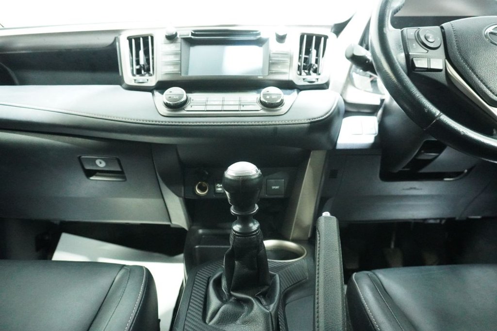 Used Toyota RAV4 2014 for sale - 76820234: Photo 37