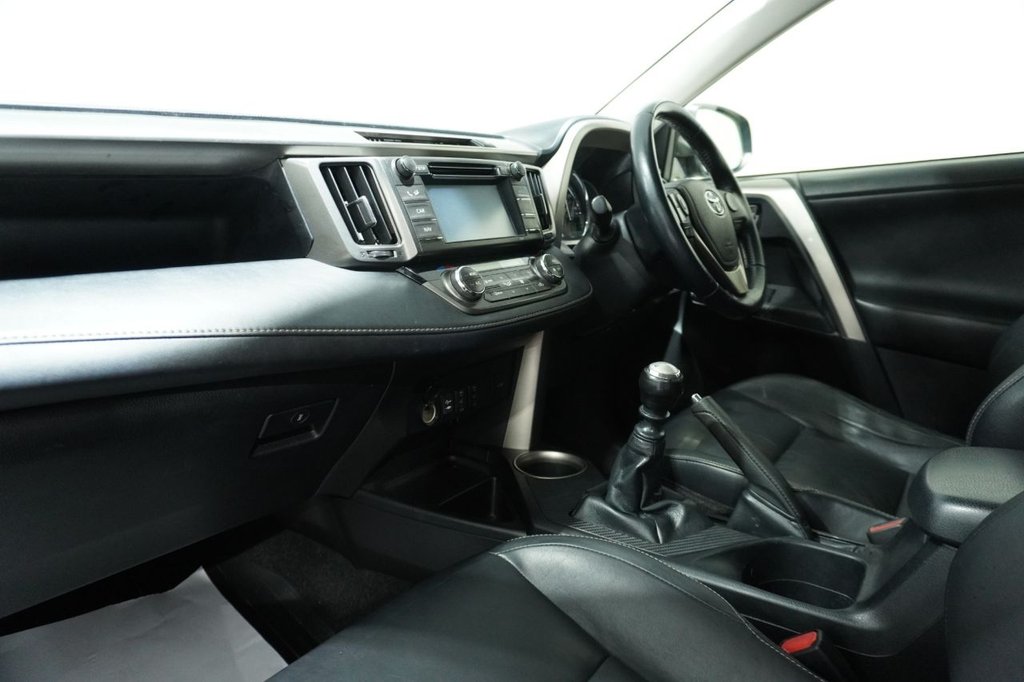 Used Toyota RAV4 2014 for sale - 76820234: Photo 46