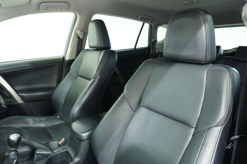 Used Toyota RAV4 2014 for sale - 76820234: Photo 48