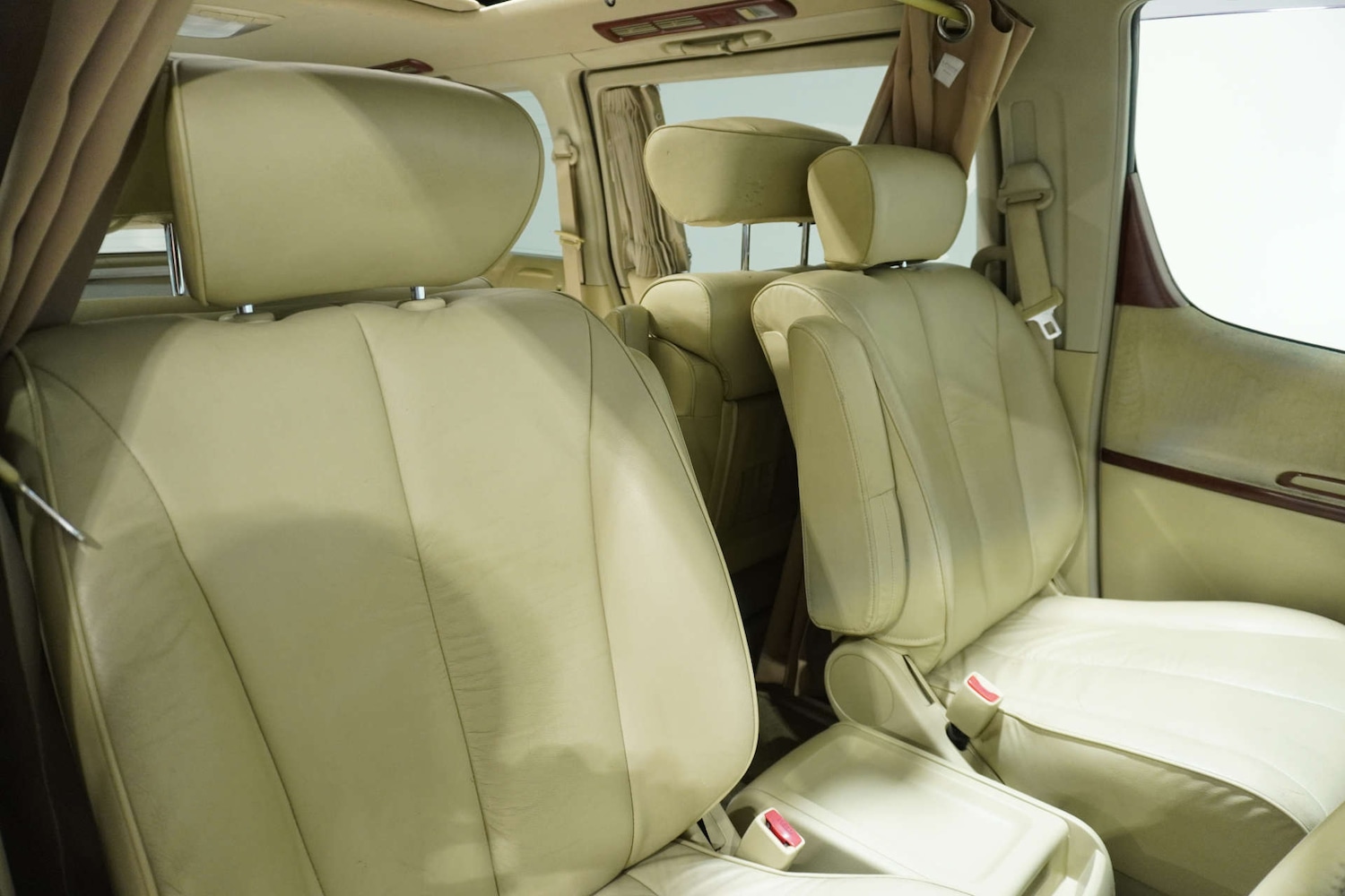 Used Nissan Elgrand 2019 for sale - 77061649: Photo 12