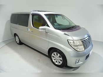 Used Nissan Elgrand undefined for sale - 77061649: Photo