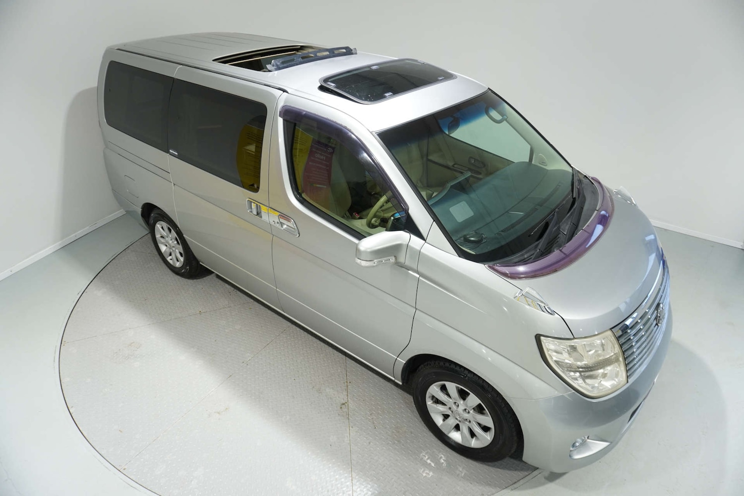 Used Nissan Elgrand 2019 for sale - 77061649: Photo 3