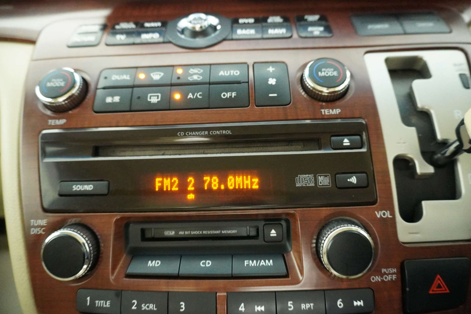 Used Nissan Elgrand 2019 for sale - 77061649: Photo 60