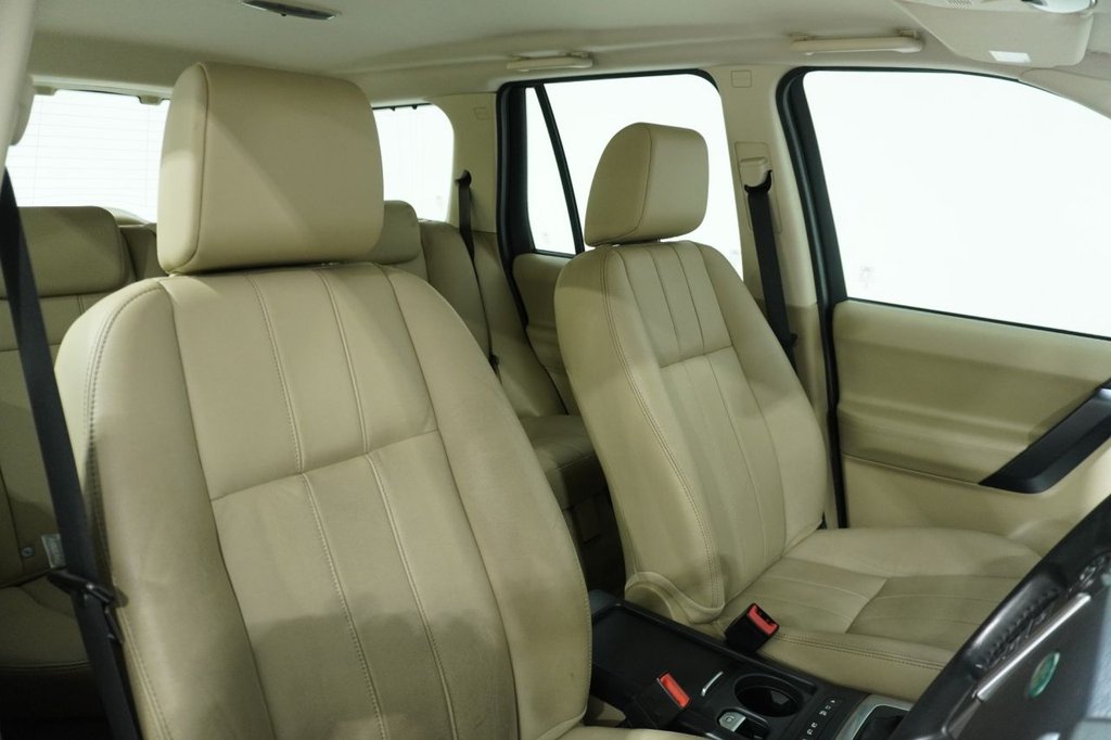Used Land Rover Freelander 2 2013 for sale - 76820393: Photo 16