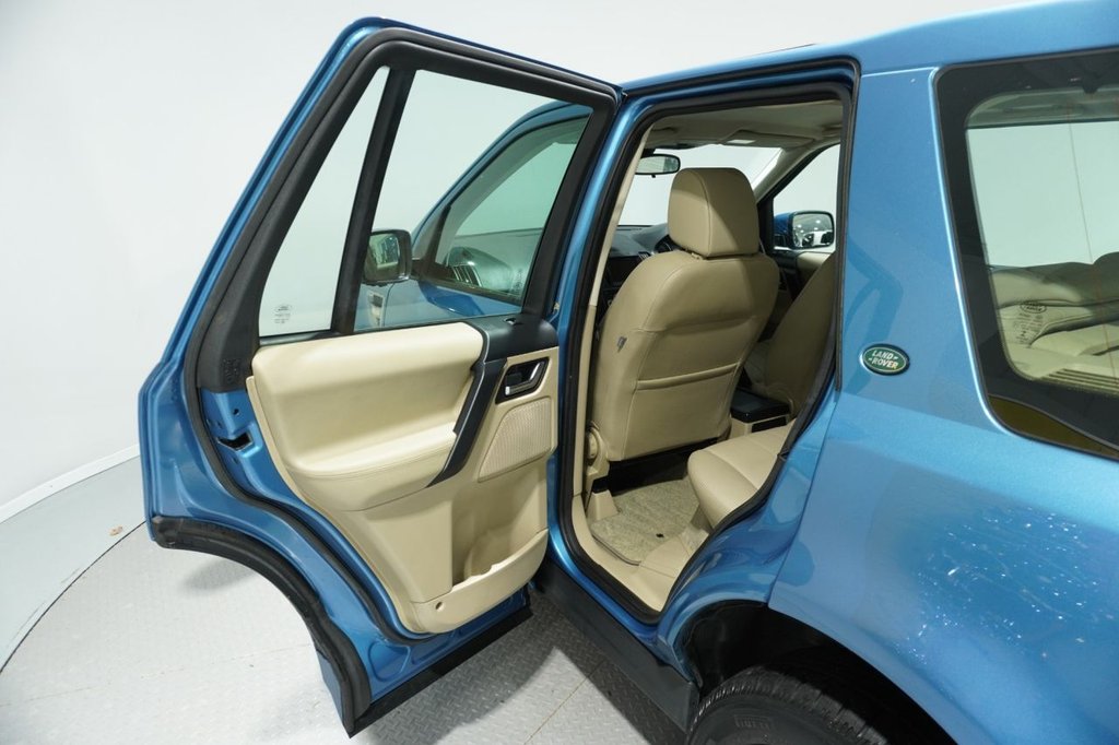 Used Land Rover Freelander 2 2013 for sale - 76820393: Photo 30